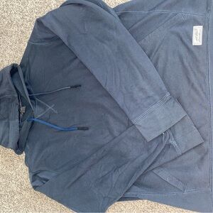 Eddie Bauer Men's Navy Blue Sweater